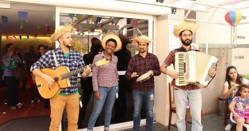 Festa junina do Hospital tem brincadeiras e músicas típicas
